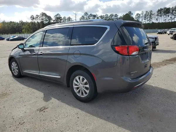 2C4RC1BG9KR685493 2019 CHRYSLER PACIFICA - Image 2