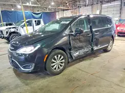 2C4RC1BG9KR704737 2019 CHRYSLER PACIFICA