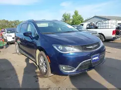 2C4RC1BG9KR715334 2019 CHRYSLER PACIFICA