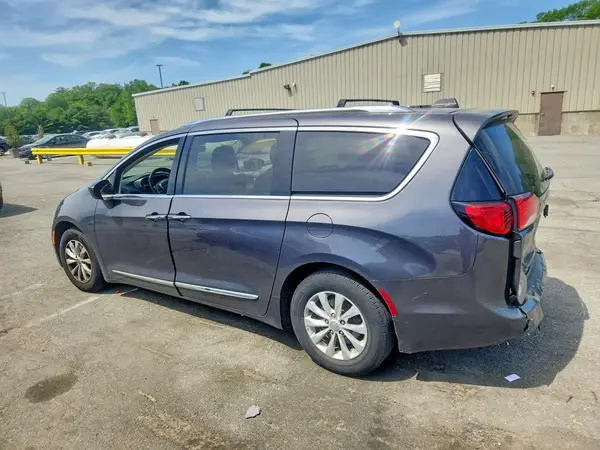2C4RC1BG9KR738502 2019 CHRYSLER PACIFICA - Image 2