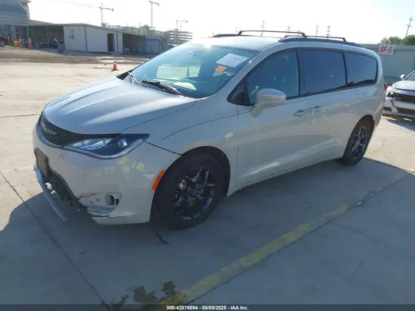 2C4RC1BG9LR111980 2020 CHRYSLER PACIFICA - Image 2