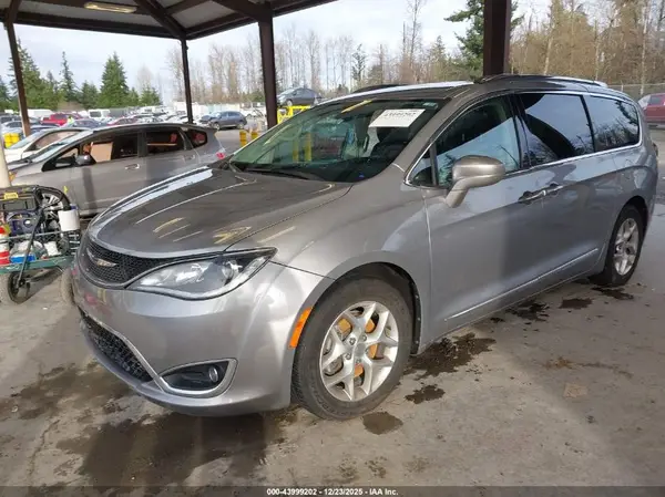 2C4RC1BG9LR113843 2020 CHRYSLER PACIFICA - Image 2