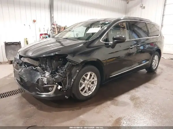 2C4RC1BG9LR140072 2020 CHRYSLER PACIFICA - Image 2