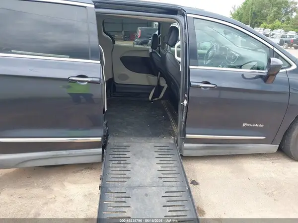 2C4RC1BG9LR140525 2020 CHRYSLER PACIFICA - Image 8