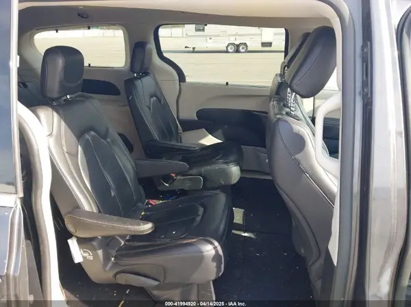 2C4RC1BG9LR268909 2020 CHRYSLER PACIFICA - Image 8