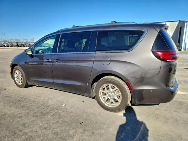2C4RC1BG9MR555622 2021 CHRYSLER PACIFICA - Image 2
