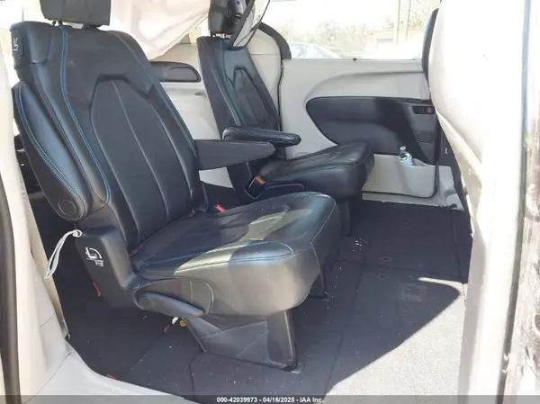 2C4RC1BG9MR574882 2021 CHRYSLER PACIFICA - Image 8