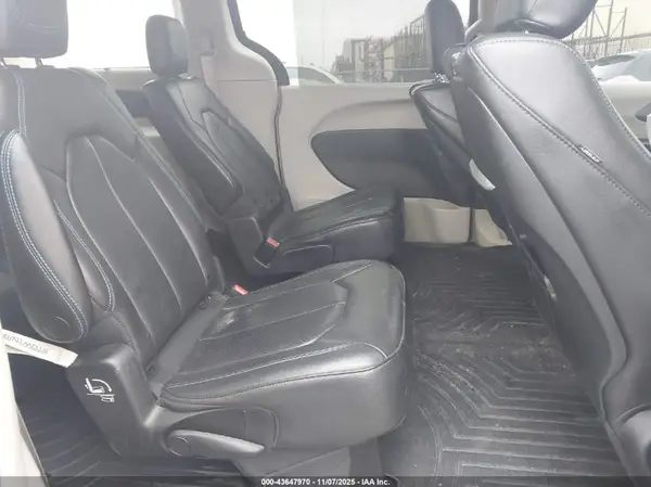 2C4RC1BG9MR579984 2021 CHRYSLER PACIFICA - Image 8