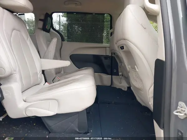 2C4RC1BG9MR597479 2021 CHRYSLER PACIFICA - Image 8