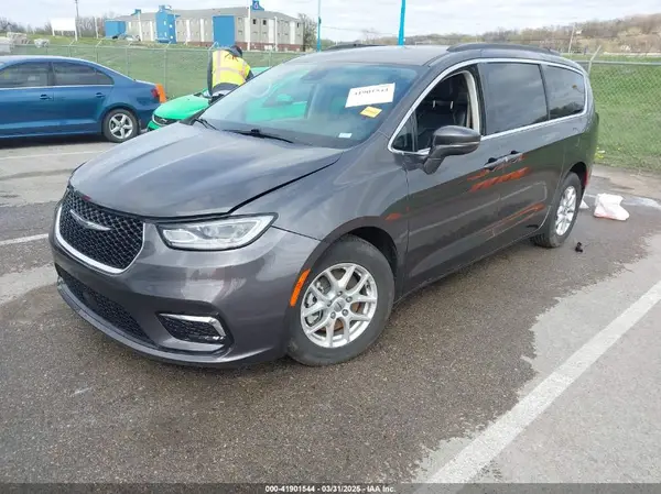 2C4RC1BG9NR118107 2022 CHRYSLER PACIFICA - Image 2