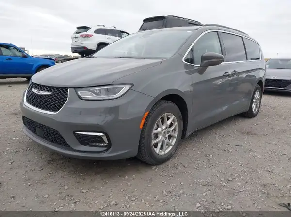 2C4RC1BG9NR137370 2022 CHRYSLER PACIFICA - Image 2