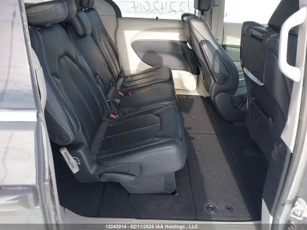 2C4RC1BG9NR147686 2022 CHRYSLER PACIFICA - Image 8