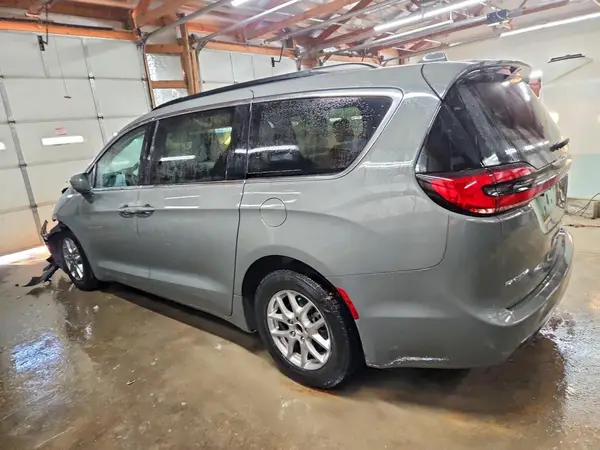 2C4RC1BG9NR176153 2022 CHRYSLER PACIFICA - Image 2