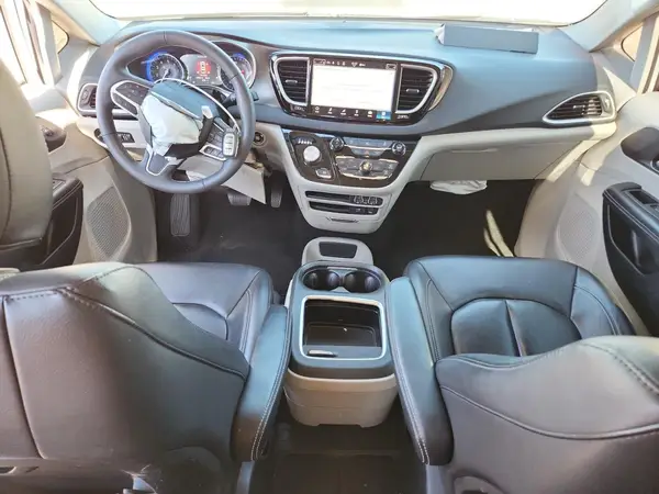 2C4RC1BG9NR185967 2022 CHRYSLER PACIFICA - Image 8