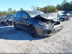 2C4RC1BG9NR225772 2022 CHRYSLER PACIFICA