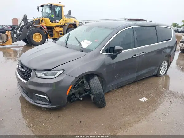 2C4RC1BG9PR505260 2023 CHRYSLER PACIFICA - Image 2
