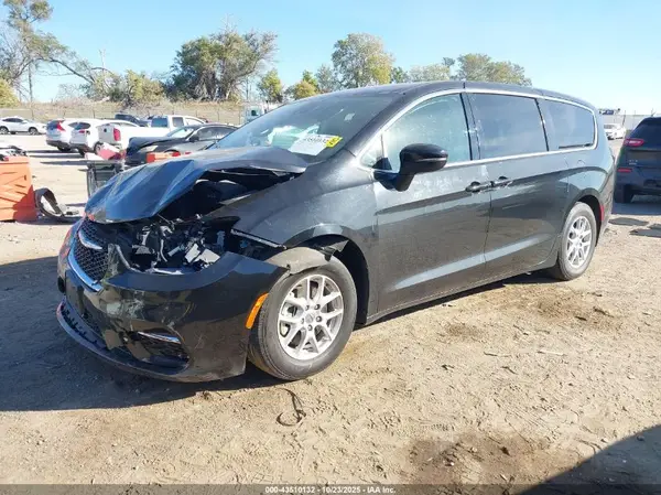 2C4RC1BG9PR521250 2023 CHRYSLER PACIFICA - Image 2