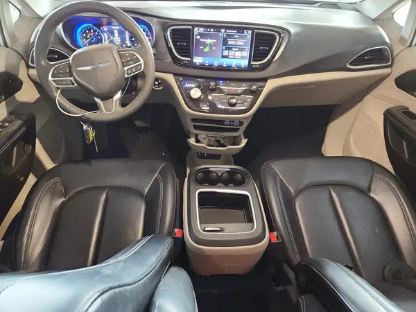 2C4RC1BG9PR524567 2023 CHRYSLER PACIFICA - Image 8