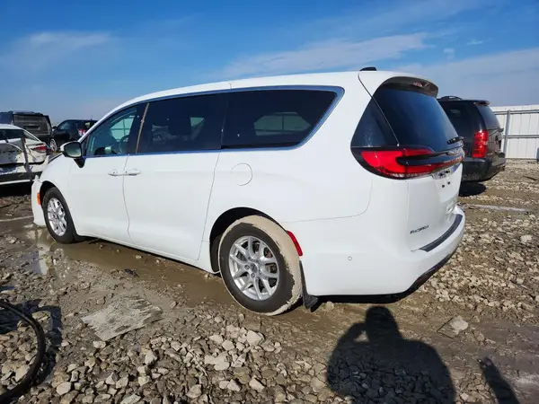 2C4RC1BG9PR526898 2023 CHRYSLER PACIFICA - Image 2