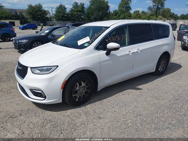 2C4RC1BG9PR529171 2023 CHRYSLER PACIFICA - Image 2