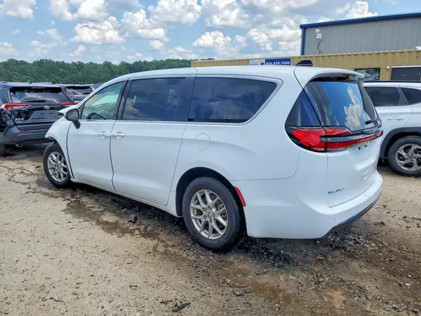 2C4RC1BG9PR536217 2023 CHRYSLER PACIFICA - Image 2