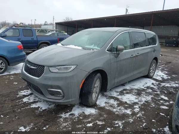 2C4RC1BG9PR549324 2023 CHRYSLER PACIFICA - Image 2