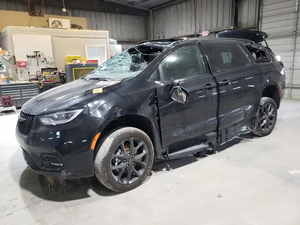2C4RC1BG9PR555222 2023 CHRYSLER PACIFICA - Image 1