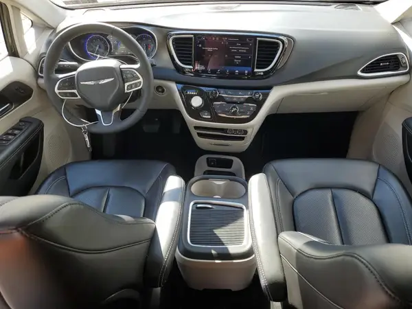 2C4RC1BG9PR590875 2023 CHRYSLER PACIFICA - Image 8