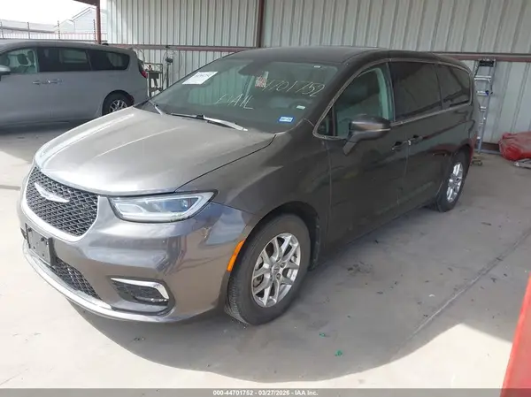 2C4RC1BG9PR594473 2023 CHRYSLER PACIFICA - Image 2