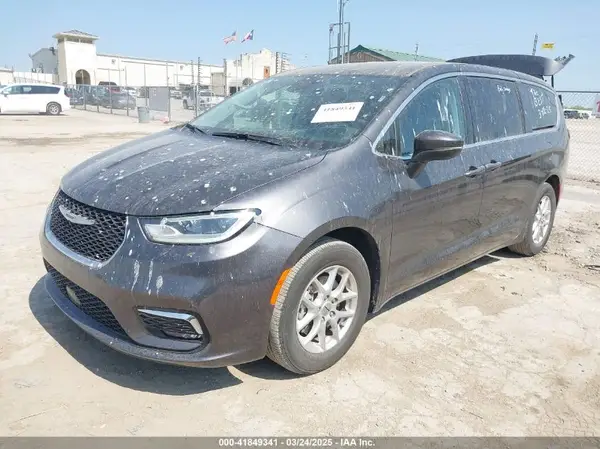 2C4RC1BG9PR600787 2023 CHRYSLER PACIFICA - Image 2