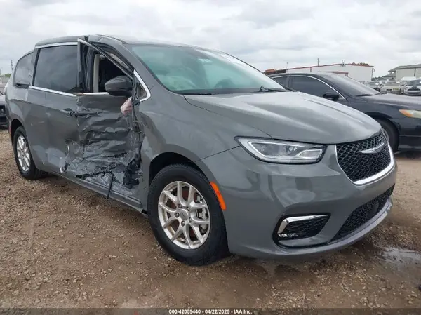 2C4RC1BG9PR601437 2023 CHRYSLER PACIFICA - Image 1