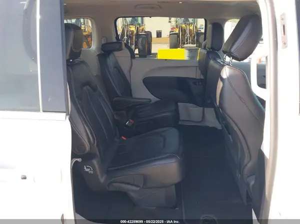 2C4RC1BG9PR624541 2023 CHRYSLER PACIFICA - Image 8