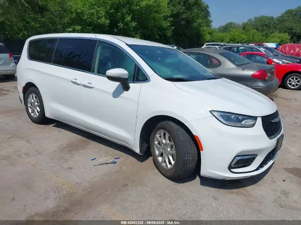 2C4RC1BG9PR624944 2023 CHRYSLER PACIFICA - Image 1