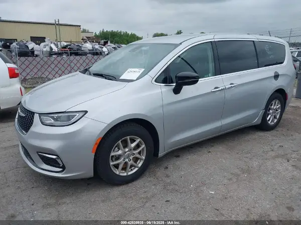 2C4RC1BG9RR128397 2024 CHRYSLER PACIFICA - Image 2