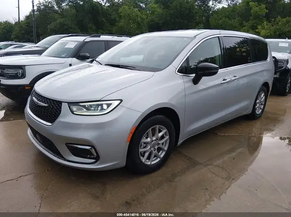 2C4RC1BG9RR129632 2024 CHRYSLER PACIFICA - Image 2