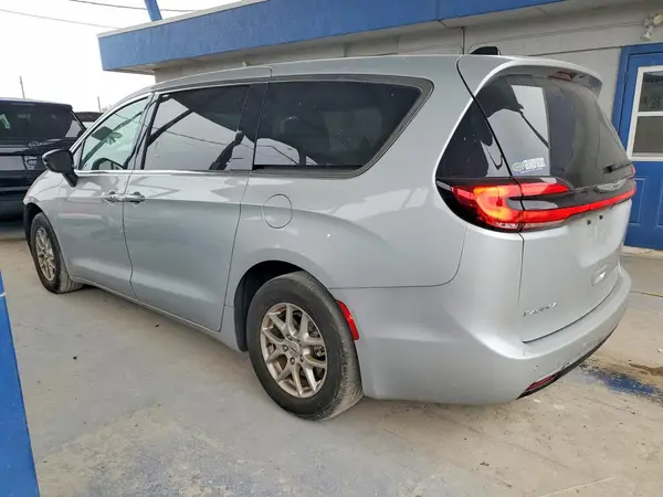 2C4RC1BG9RR131736 2024 CHRYSLER PACIFICA - Image 2
