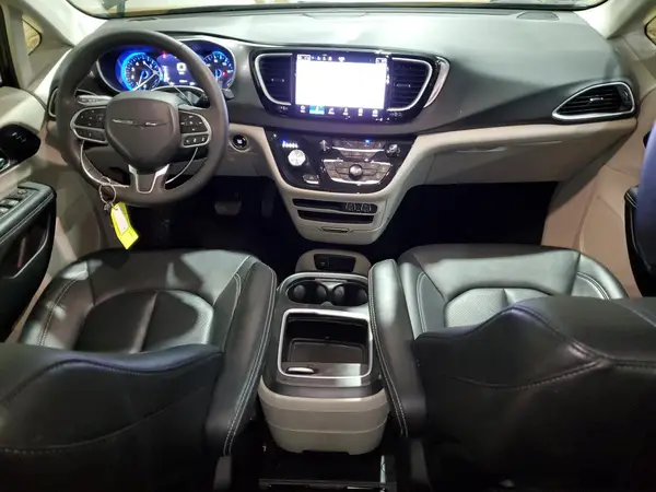 2C4RC1BG9RR135933 2024 CHRYSLER PACIFICA - Image 8