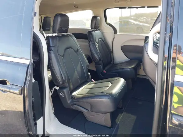 2C4RC1BG9RR139691 2024 CHRYSLER PACIFICA - Image 8