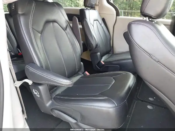 2C4RC1BG9RR139741 2024 CHRYSLER PACIFICA - Image 8