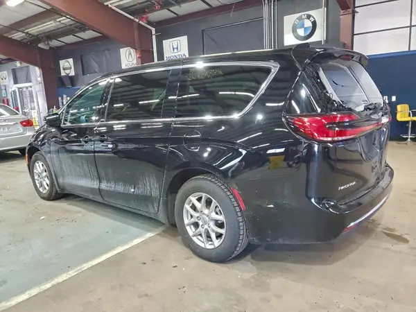 2C4RC1BG9RR140100 2024 CHRYSLER PACIFICA - Image 2