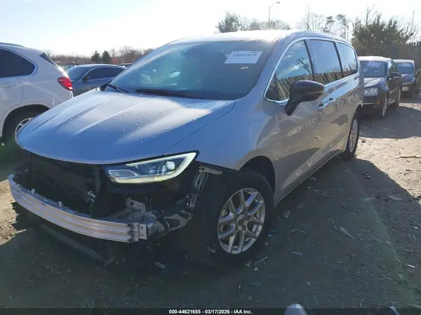 2C4RC1BG9RR144325 2024 CHRYSLER PACIFICA - Image 2