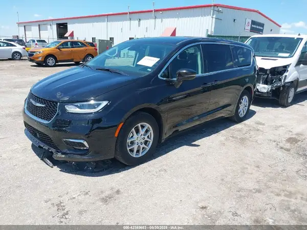 2C4RC1BG9RR148830 2024 CHRYSLER PACIFICA - Image 2