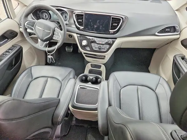 2C4RC1BG9RR155499 2024 CHRYSLER PACIFICA - Image 8