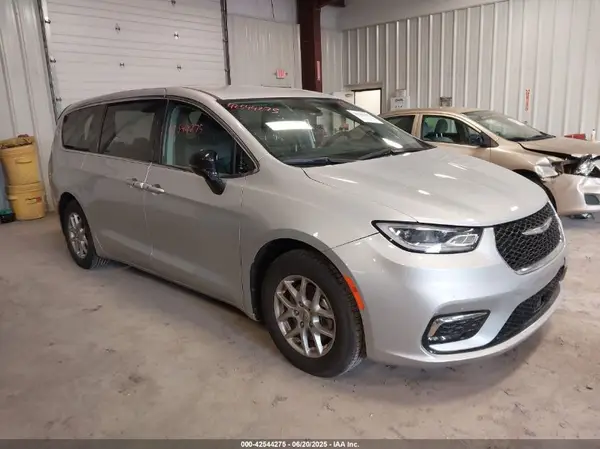 2C4RC1BG9RR172836 2024 CHRYSLER PACIFICA - Image 1