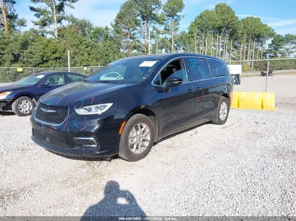 2C4RC1BG9SR506269 2025 CHRYSLER PACIFICA - Image 2
