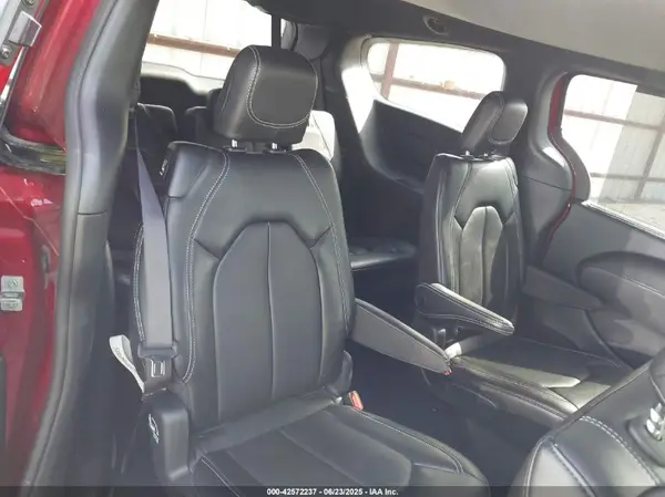 2C4RC1BG9SR516185 2025 CHRYSLER PACIFICA - Image 8