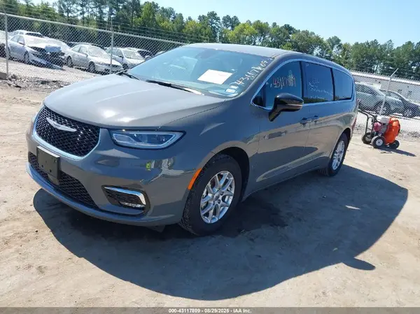 2C4RC1BG9SR532306 2025 CHRYSLER PACIFICA - Image 2