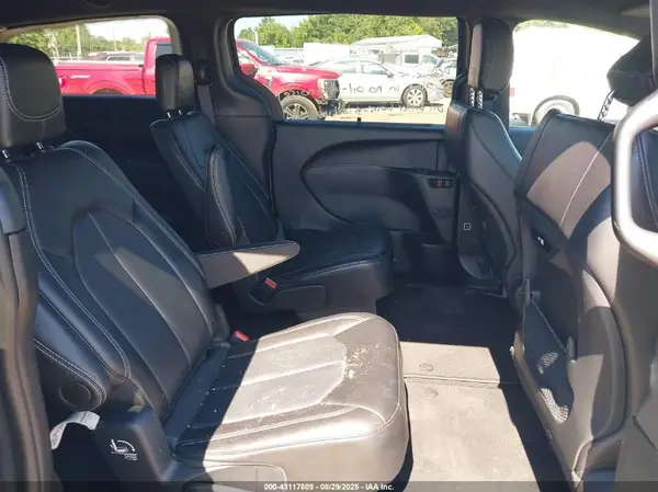 2C4RC1BG9SR532306 2025 CHRYSLER PACIFICA - Image 8