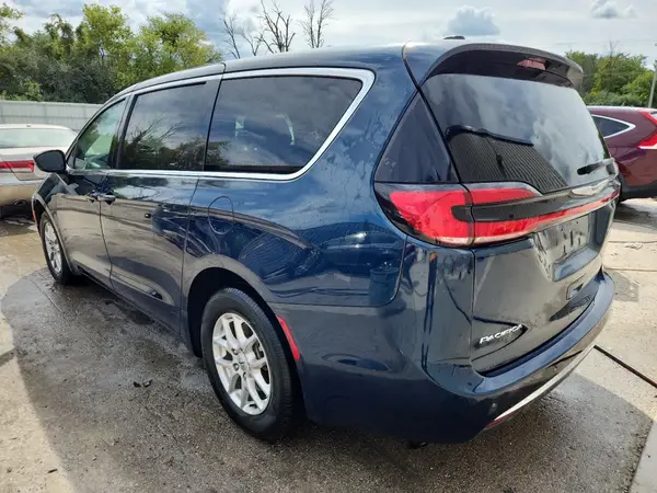 2C4RC1BG9SR539076 2025 CHRYSLER PACIFICA - Image 2