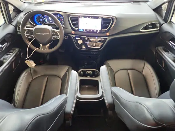 2C4RC1BG9SR548375 2025 CHRYSLER PACIFICA - Image 8